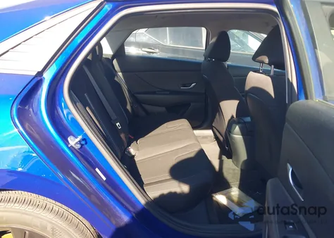 2022 Hyundai Elantra Sel z USA, uszkodzony, nr VIN KMHLM4AG7NU255101